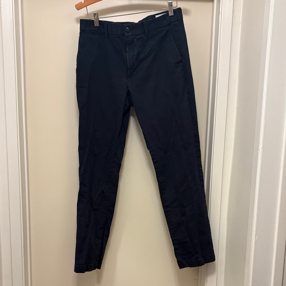 GAP Men's Dark Navy Chinos Straight Fit 32x30